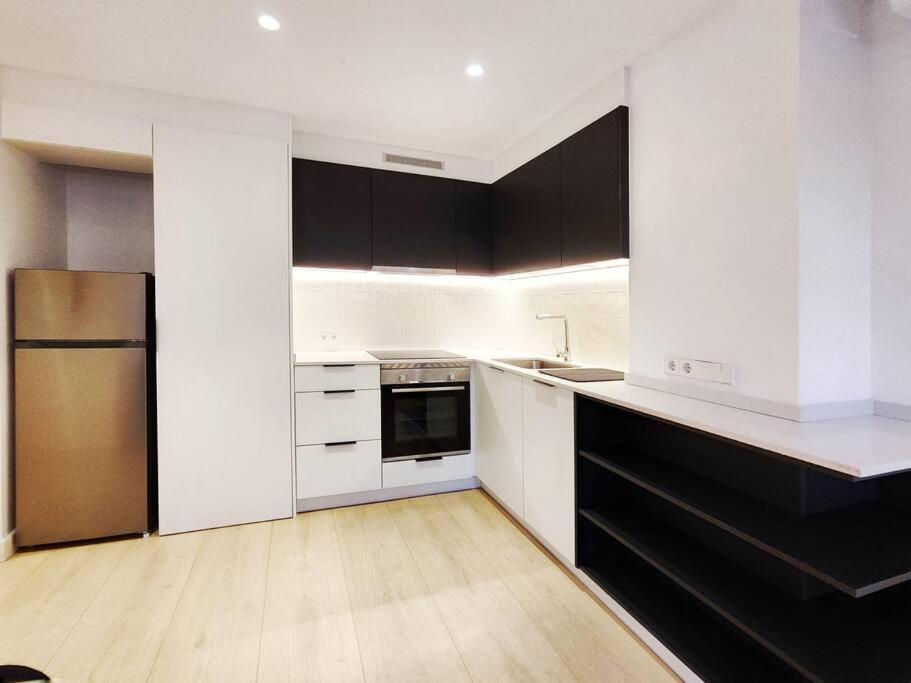 Moderno Apartamento En Terrassa Centro Dış mekan fotoğraf